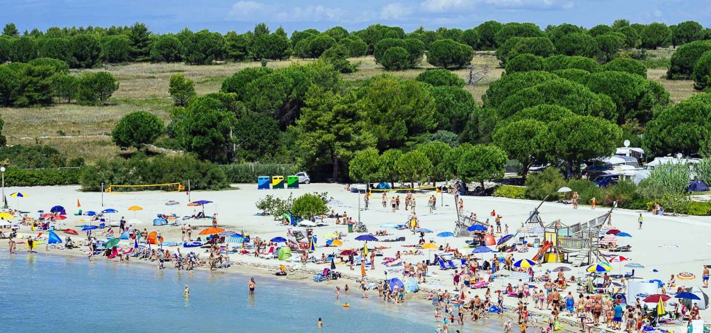 Pláž Zaton va lete, Chorvátsko